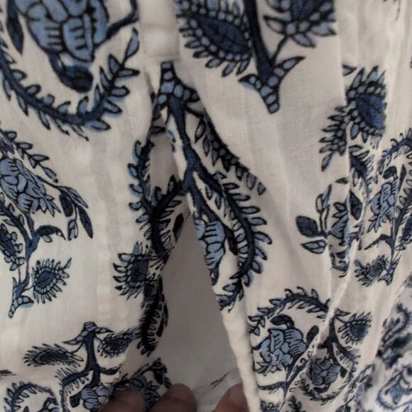 Crown & Ivy Flutter Sleeve Dress Womens Plus Size 3X White Blue Floral V Neck - Picture 7 of 10